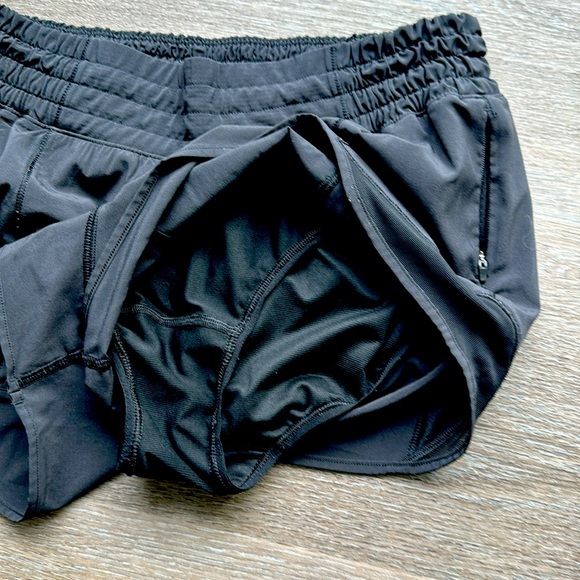 Lululemon shorts - Picture 3 of 4